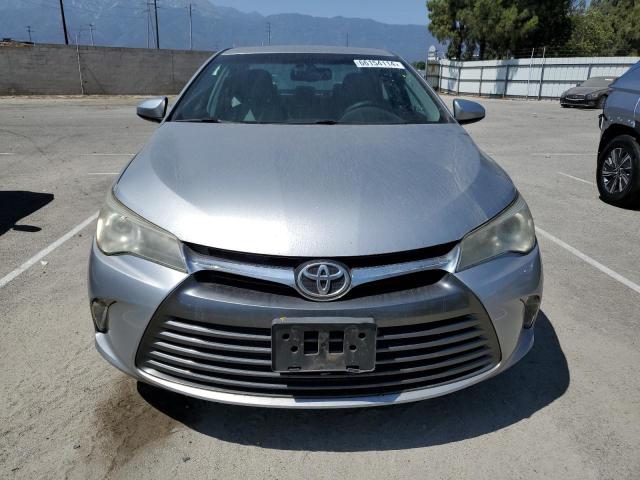 4T4BF1FK8GR581399 - 2016 TOYOTA CAMRY LE SILVER photo 5