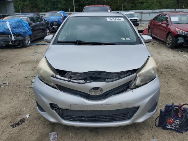 JTDKTUD38CD518379 - 2012 TOYOTA YARIS SILVER photo 5