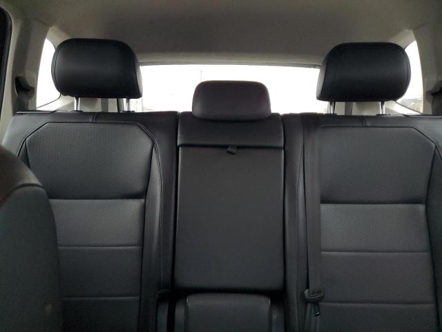 3VV3B7AX5JM188185 - 2018 VOLKSWAGEN TIGUAN SE Черный фото 10