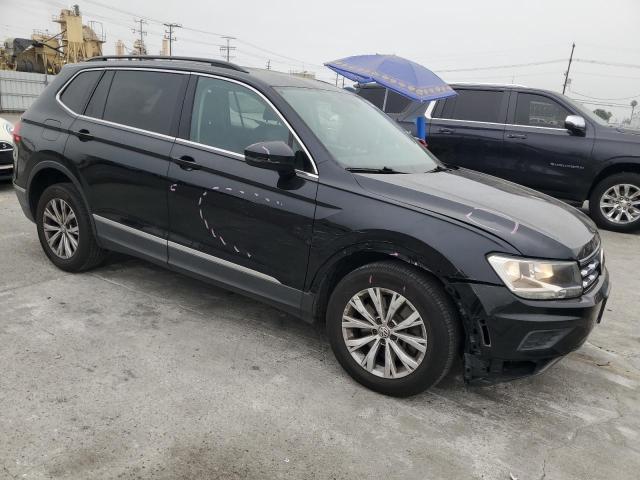 3VV3B7AX5JM188185 - 2018 VOLKSWAGEN TIGUAN SE Черный фото 4