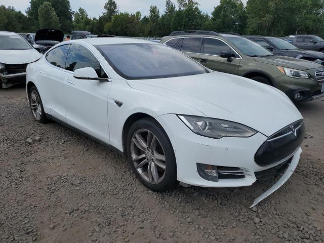 5YJSA1E11FF106190 - 2015 TESLA MODEL S 白色 照片 4
