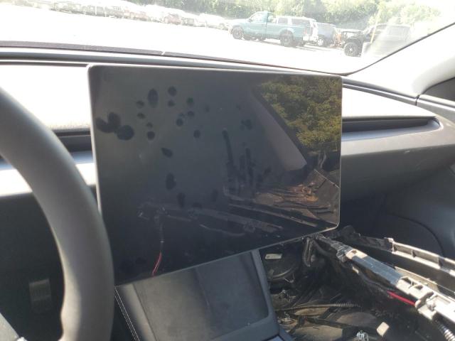 5YJ3E1EA1SF019697 - 2025 TESLA MODEL 3 RED photo 9