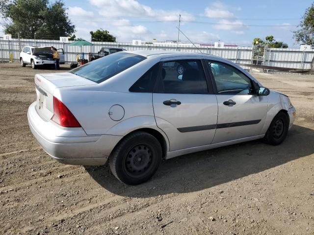 1FAFP33P82W318177 - 2002 FORD FOCUS LX SILVER photo 3