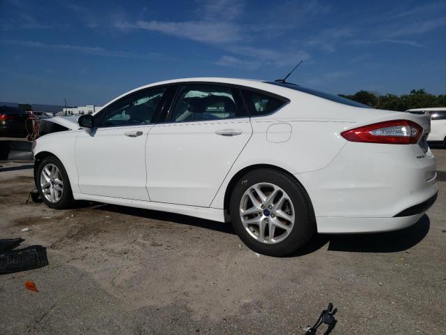 3FA6P0H76GR363751 - 2016 FORD FUSION SE WHITE photo 2