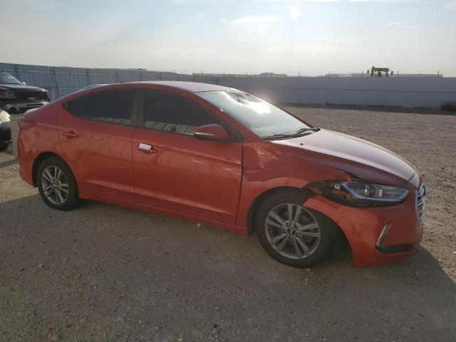 KMHD84LF0HU132340 - 2017 HYUNDAI ELANTRA SE RED photo 4