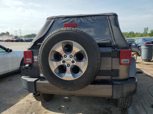 1C4BJWEG5GL252091 - 2016 JEEP WRANGLER U SAHARA GRAY photo 6