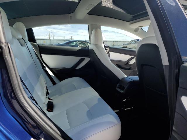 5YJ3E1EB5JF086147 - 2018 TESLA MODEL 3 ლურჯი ფოტო 10