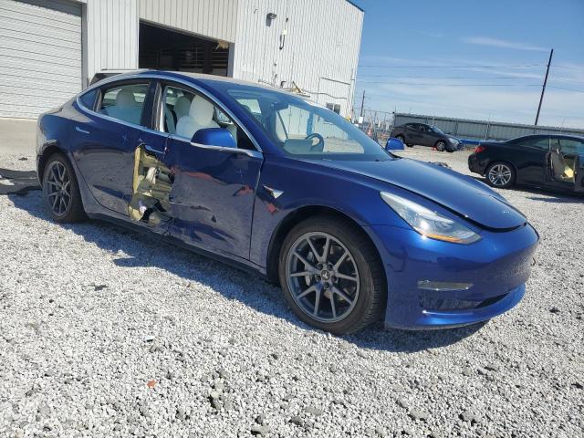 5YJ3E1EB5JF086147 - 2018 TESLA MODEL 3 ლურჯი ფოტო 4