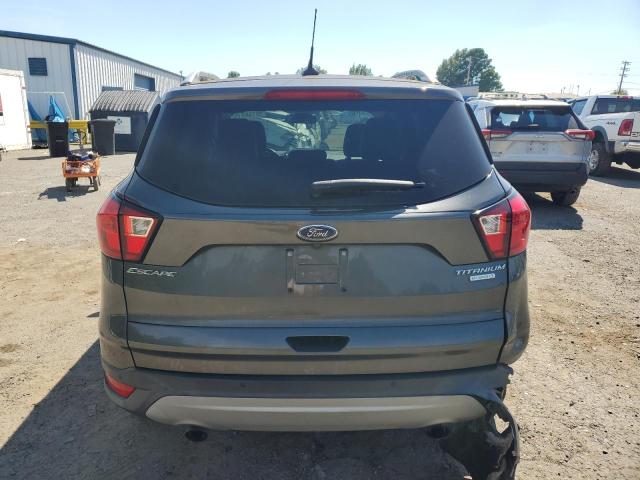 1FMCU0J98KUC28723 - 2019 FORD ESCAPE TITANIUM ნაცრისფერი ფოტო 6