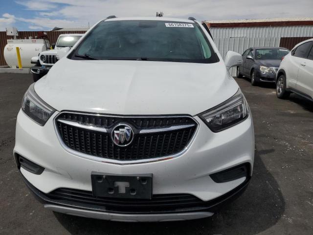 KL4CJASB1JB542304 - 2018 BUICK ENCORE PREFERRED WHITE photo 5