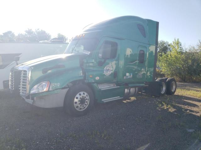 3AKJGLDR9JSHU4884 - 2018 FREIGHTLINER CASCADIA 1 GREEN photo 2