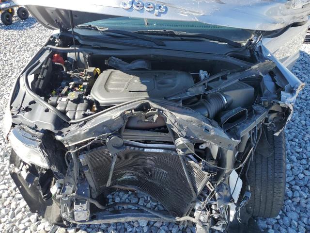 1C4RJEAG1JC182269 - 2018 JEEP GRAND CHER LAREDO SILVER photo 11