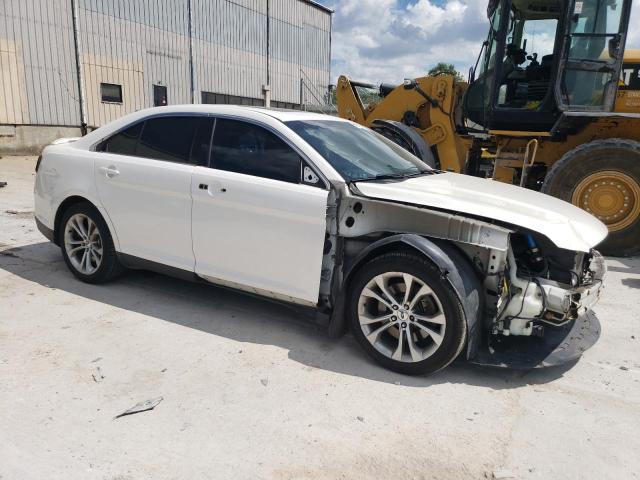 1FAHP2KT9DG147745 - 2013 FORD TAURUS SHO WHITE photo 4