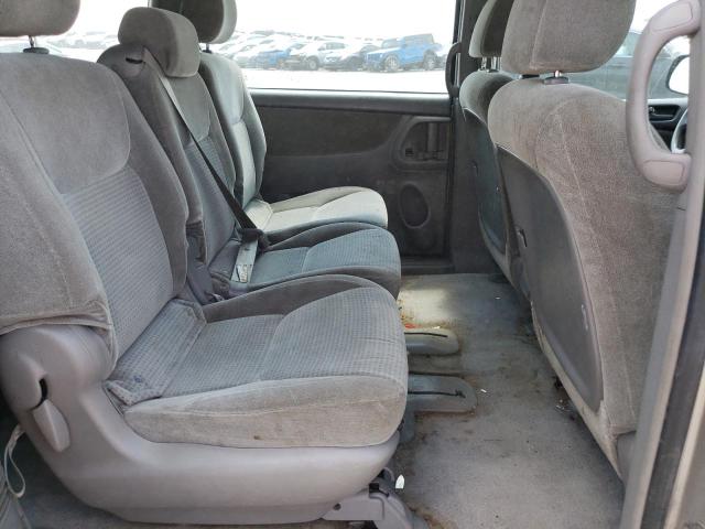 5TDZA23C76S437683 - 2006 TOYOTA SIENNA CE SILVER photo 11