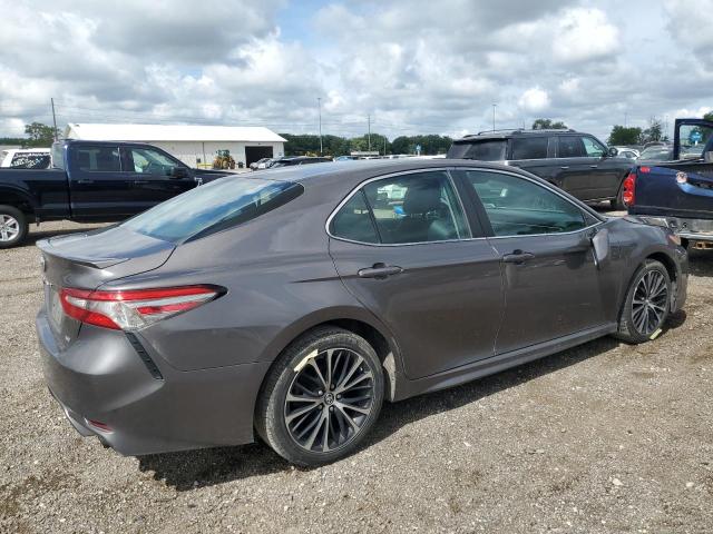 4T1B11HK2JU033542 - 2018 TOYOTA CAMRY L 灰色 照片 3