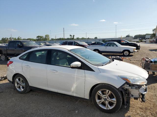 1FADP3F21EL336436 - 2014 FORD FOCUS SE WHITE photo 4