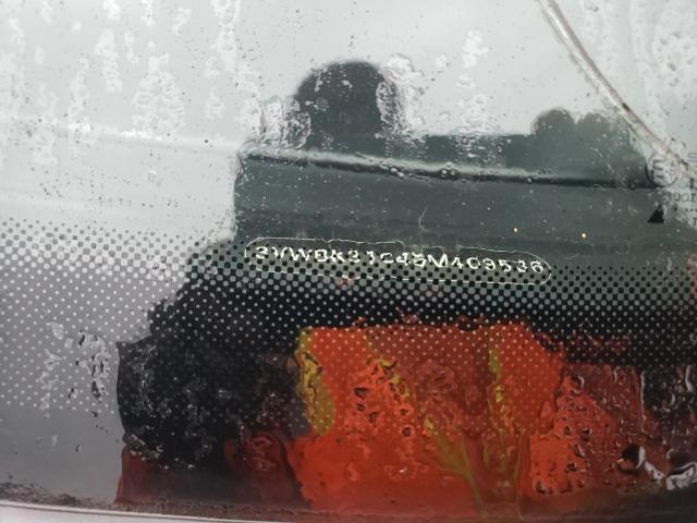 3VWBK31C45M409536 - 2005 VOLKSWAGEN NEW BEETLE GL 黑色 照片 12