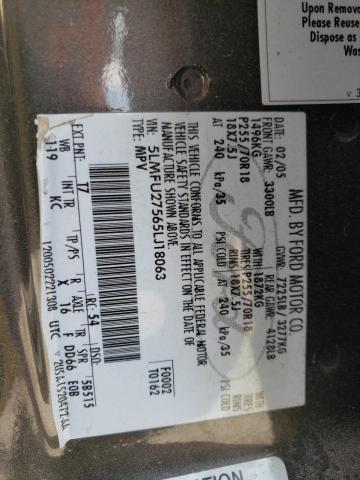 5LMFU27565LJ18063 - 2005 LINCOLN NAVIGATOR ნაცრისფერი ფოტო 13