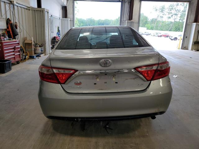 4T1BF1FK0HU648010 - 2017 TOYOTA CAMRY LE SILVER photo 6