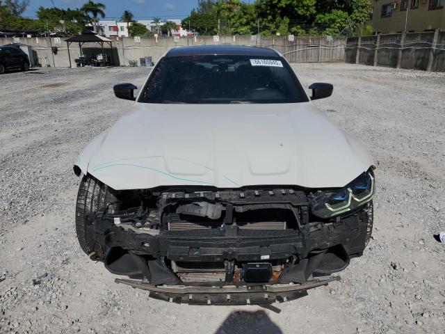 WBS43AY08NFL64831 - 2022 BMW M3 COMPETITION WHITE photo 5