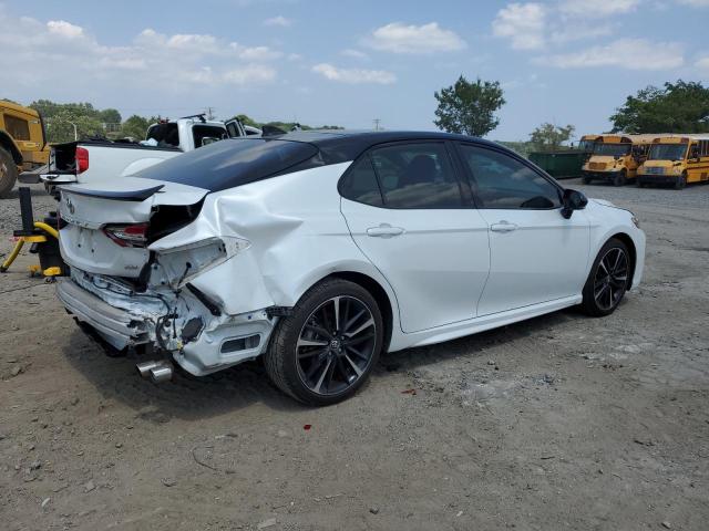 4T1B61HK7KU209620 - 2019 TOYOTA CAMRY XSE Weiß Foto 3