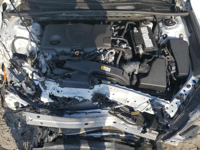 4T1G11AK5RU890207 - 2024 TOYOTA CAMRY SE NIGHT SHADE WHITE photo 11