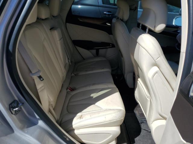 5LMTJ2DH9GUJ11938 - 2016 LINCOLN MKC SELECT 银色 照片 10