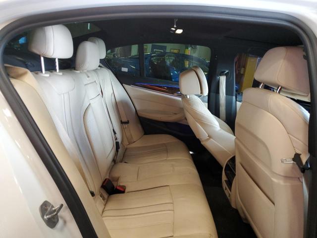 WBAJE5C51JWA94981 - 2018 BMW 540 I WHITE photo 10