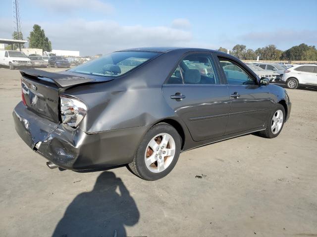 JTDBE32K620129096 - 2002 TOYOTA CAMRY LE GRAY photo 3