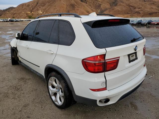 5UXZV4C50BL412085 - 2011 BMW X5 XDRIVE35I WHITE photo 3