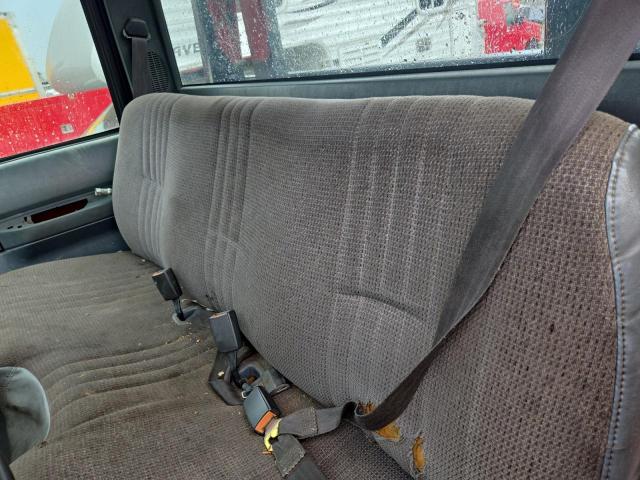 1GBJ6H1C61J503588 - 2001 CHEVROLET C-SERIES C6H042 Weiß Foto 11