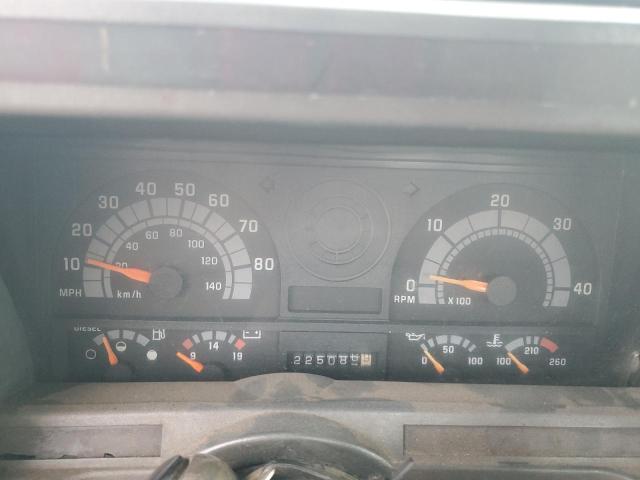 1GBJ6H1C61J503588 - 2001 CHEVROLET C-SERIES C6H042 Weiß Foto 9