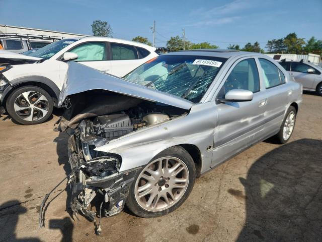 2004 VOLVO S60 2.5T, 
