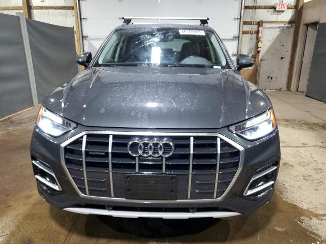 WA1BAAFY6M2119121 - 2021 AUDI Q5 PREMIUM PLUS GRAY photo 5