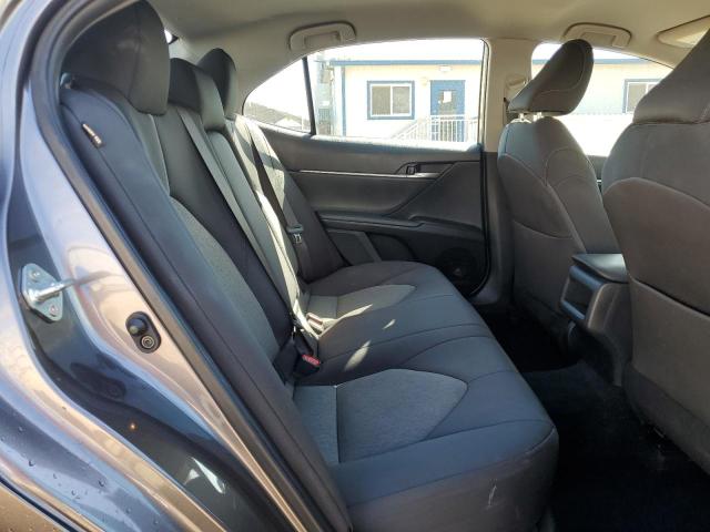 4T1C11AK8NU642641 - 2022 TOYOTA CAMRY LE 灰色 照片 10