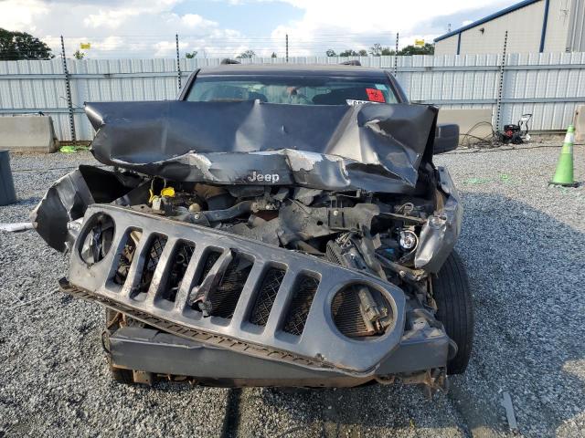 1C4NJPBA4GD693319 - 2016 JEEP PATRIOT SPORT GRAY photo 5