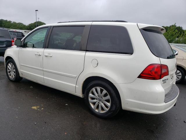 2C4RVABG8CR392423 - 2012 VOLKSWAGEN ROUTAN SE WHITE photo 2