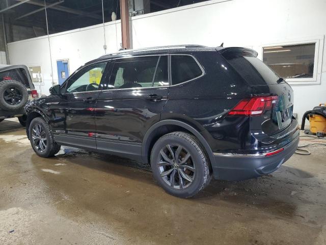 3VV2B7AX7NM130869 - 2022 VOLKSWAGEN TIGUAN SE BLACK photo 2