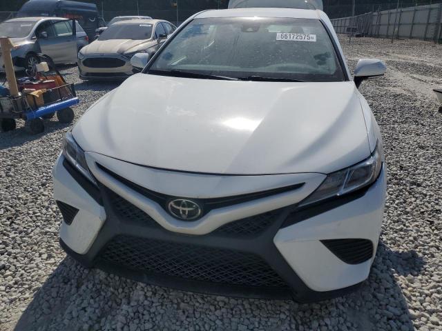 4T1B11HK5JU143291 - 2018 TOYOTA CAMRY L 白色 照片 5