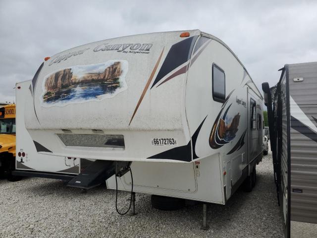 4YDF25224B1531664 - 2011 KEYSTONE SPRINTER WHITE photo 2