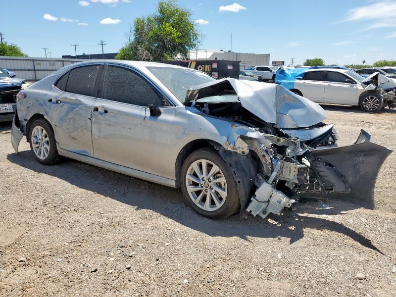 4T1C11AKXRU898155 - 2024 TOYOTA CAMRY LE 银色 照片 4