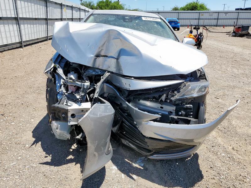 4T1C11AKXRU898155 - 2024 TOYOTA CAMRY LE 银色 照片 5