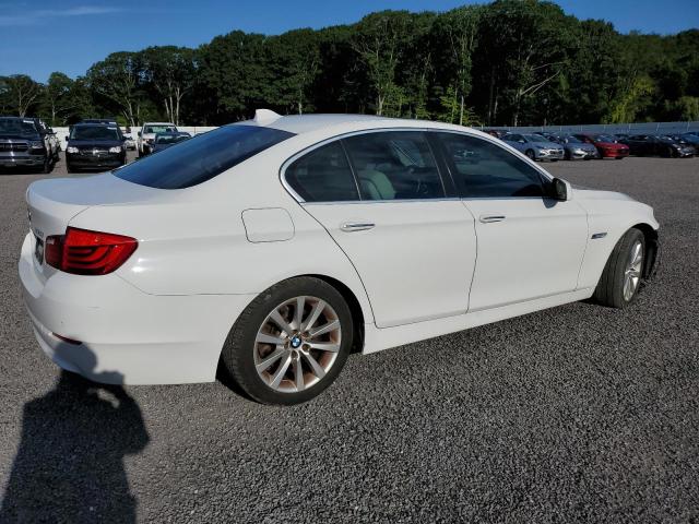 WBAXH5C50DD107265 - 2013 BMW 528 XI WHITE photo 3