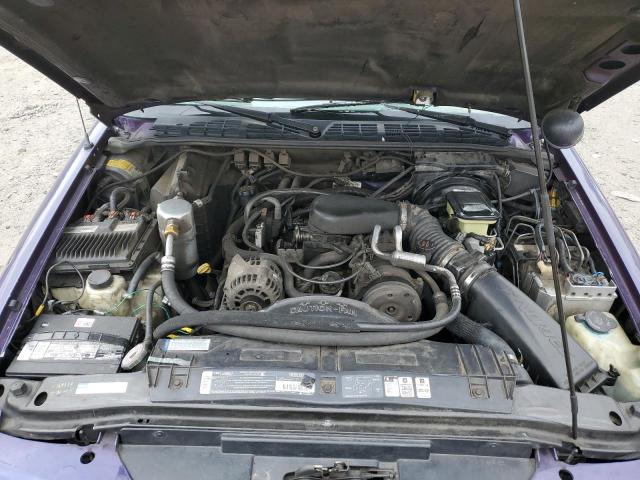 1GTDT19WXT8512828 - 1996 GMC SONOMA PURPLE photo 11