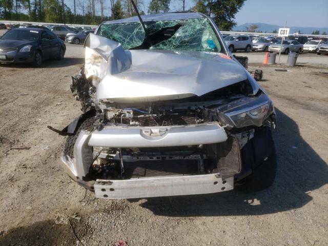 JTEBU5JR6J5547555 - 2018 TOYOTA 4RUNNER SR5/SR5 PREMIUM 银色 照片 5