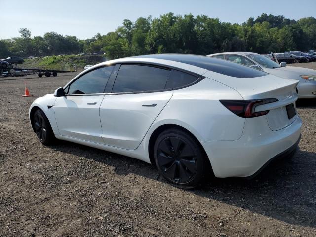 5YJ3E1EB5RF771681 - 2024 TESLA MODEL 3 Weiß Foto 2