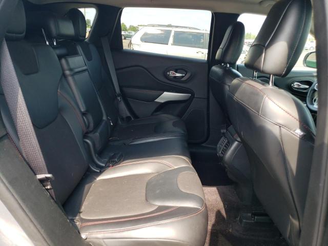 1C4PJMBS6HW618269 - 2017 JEEP CHEROKEE TRAILHAWK SILVER photo 11