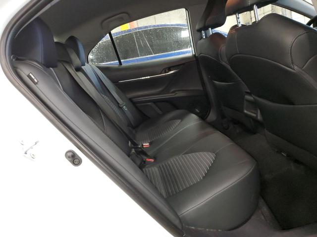 4T1G11BK7PU074627 - 2023 TOYOTA CAMRY SE NIGHT SHADE WHITE photo 10