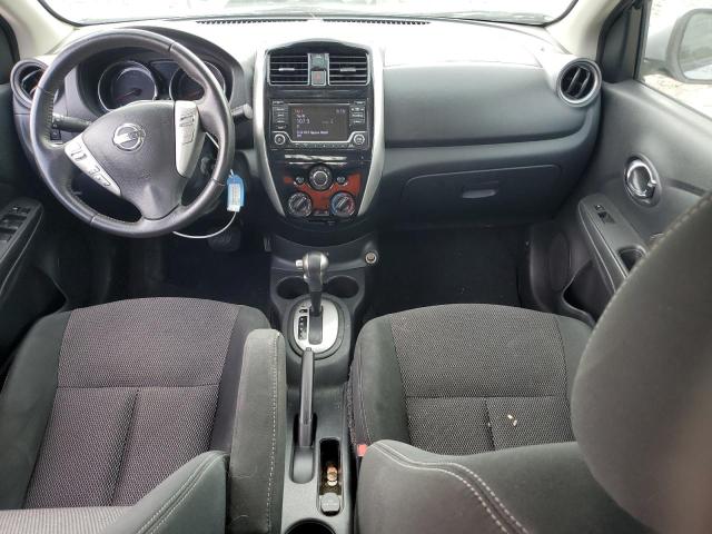 3N1CN7AP1JL844977 - 2018 NISSAN VERSA S ვერცხლისფერი ფოტო 8