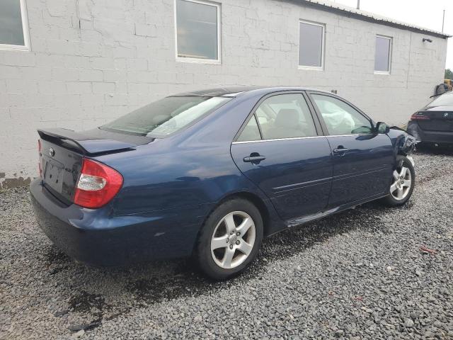 4T1BF30K12U511511 - 2002 TOYOTA CAMRY LE BLUE photo 3